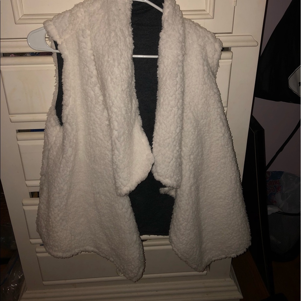 Mossimo vest - Picture 2 of 3
